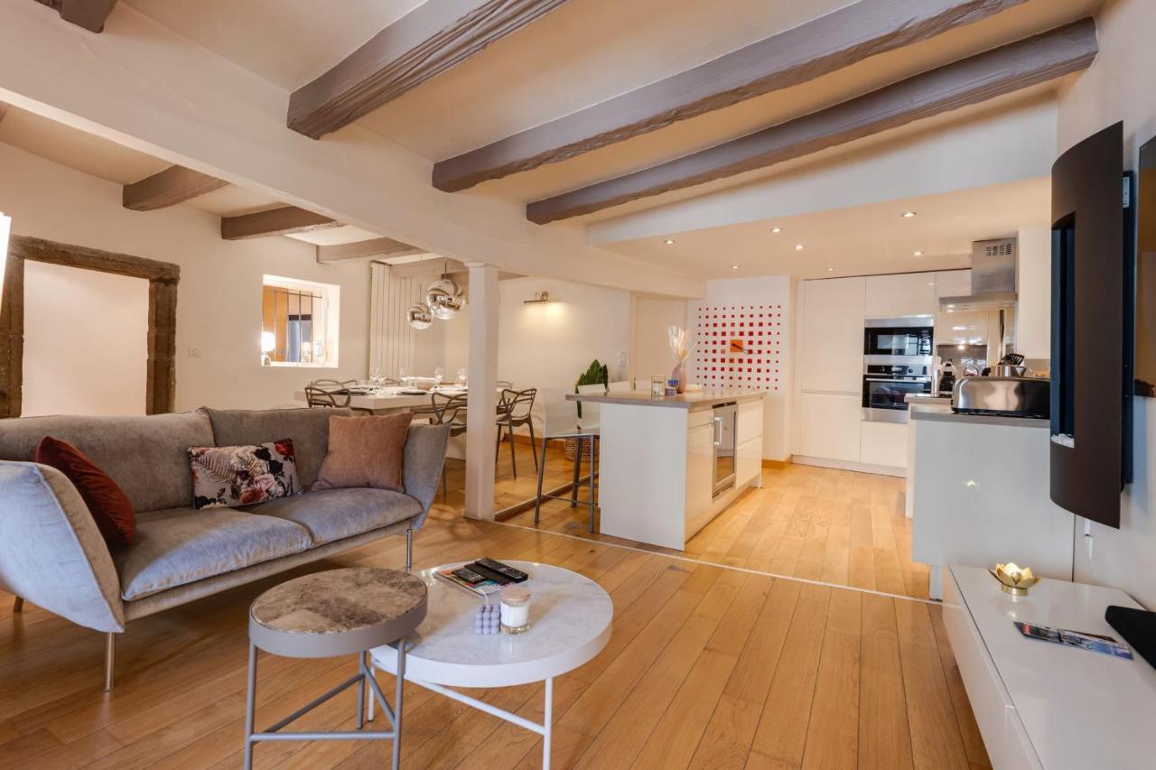 La Tour Du Lac - Beautiful Apartment In The Heart Of Annecy Exterior photo